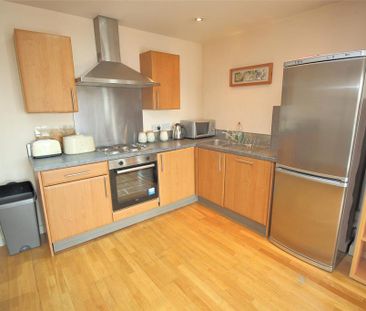 2 bedroom apartment to rent - Photo 5