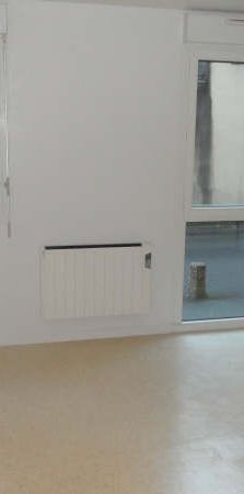 Studio Poitiers – Mégalithe – 25.77 m2 - Photo 1