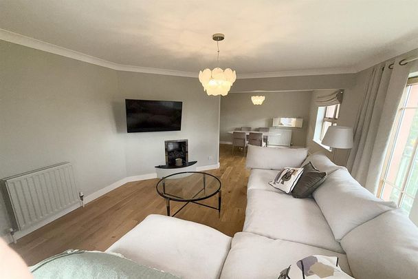 14 Danesfort, Belfast BT9 5QL - Photo 1