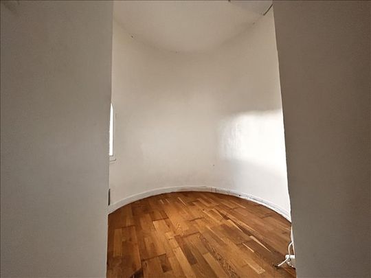 4 pièces - Meublé - 96,9 m² - 2ème étage - Colocation non autorisée - Photo 1
