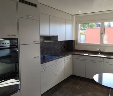 Exklusive 4.5-Zimmer-Maisonette mit traumhafter Aussicht über Zürich - Photo 4