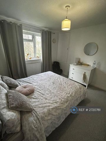 2 bedroom maisonette to rent - Photo 4
