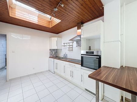 APPARTEMENT 2 CHAMBRES + BUREAU AU CENTRE DE SOIGNIES - Photo 4