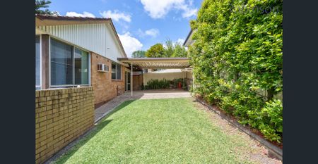 Spacious Family home in Prime New Lambton Address - Photo 2