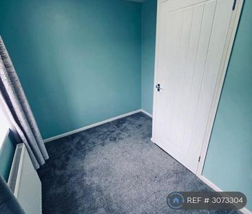 3 bedroom terraced house to rent - Photo 6