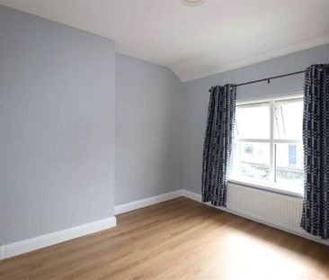 2 Garvey Terrace, Low Road, Lisburn, BT27 4TW - Photo 4