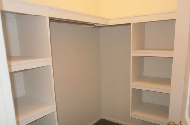 3 BEDROOM 2 BATHROOM HOME IN DEERAGUN - Photo 1