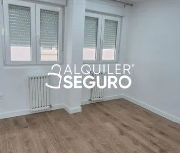 Alquiler de piso en Calle Rosal - Photo 1