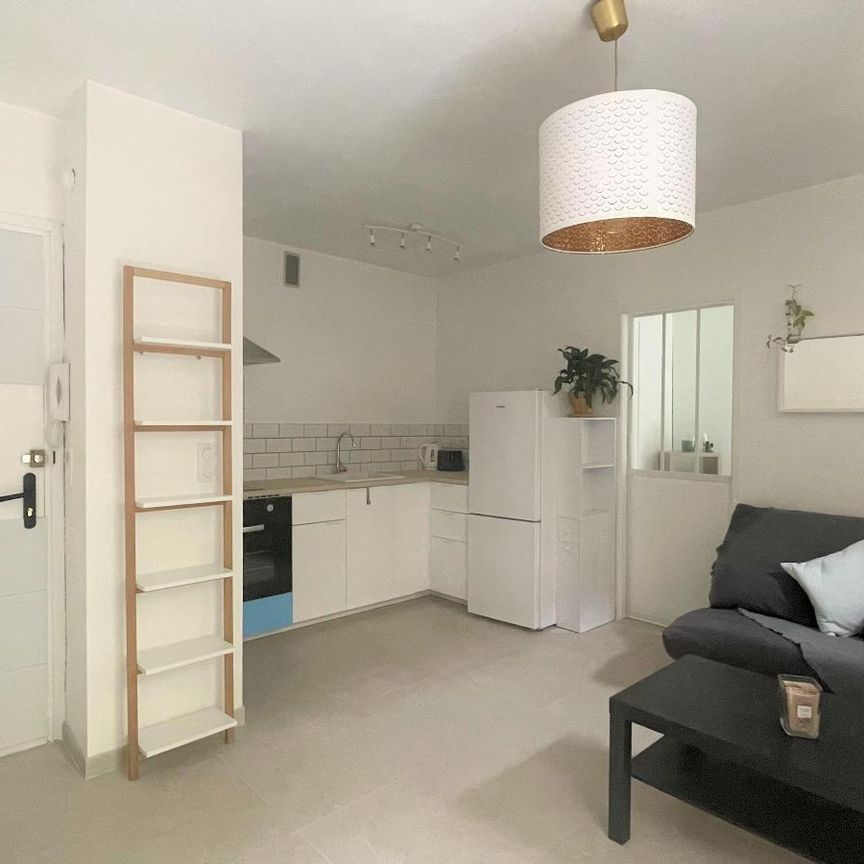 Location Appartement 2 pièces 29m² AIX EN PROVENCE 13100 - Photo 1