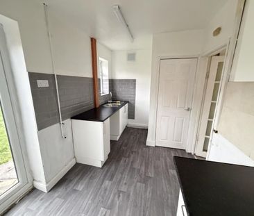 2 bedroom semi-detached house to rent - Photo 2