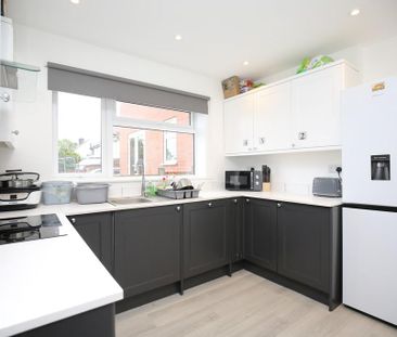 1 bedroom in a house share to rent - Photo 5