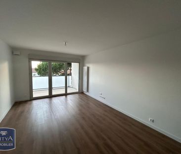 Location Appartement 3 pièces 65m² AYTRE 17440 - Photo 4