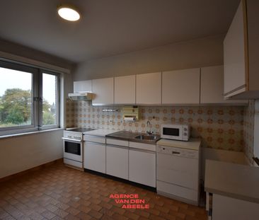Ruim appartement op toplocatie nabij centrum Brugge. - Photo 1