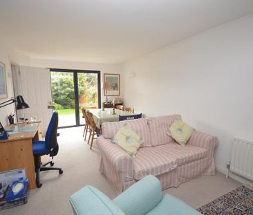 3 bedroom end of terrace house to rent - Photo 3