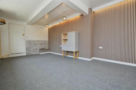 Property to rent - Photo 3