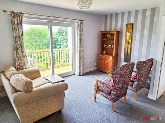 2 bedroom flat to rent - Photo 1