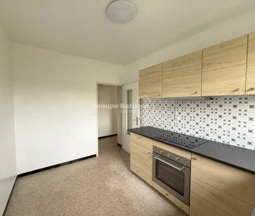 Location Appartement 3 pièces 75m² CARPENTRAS 84200 - Photo 5