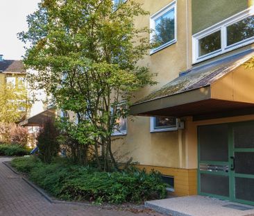 Ihr neues Zuhause: Helle Räume, hochwertiger Bodenbelag und komfort... - Photo 6