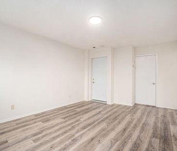 For Lease - 185 Mcarthur Avenue Unit# A, Vanier and Kingsview Park,... - Photo 2
