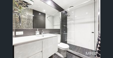 Live in luxury - Photo 5