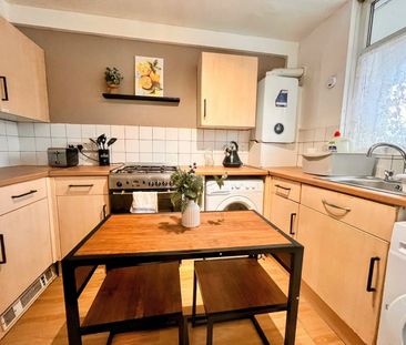 Room in a Shared Flat, Bunbury House, SE15 - Photo 3