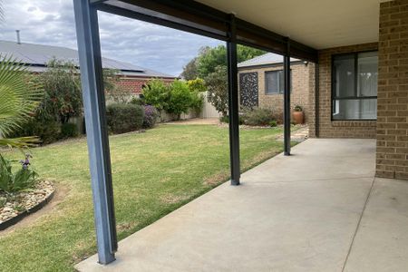 NEAT 3 BEDROOM HOME - Photo 3