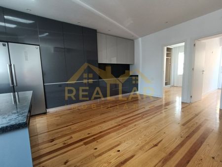 4 room luxury House for rent in Porto, Portugal - Photo 3