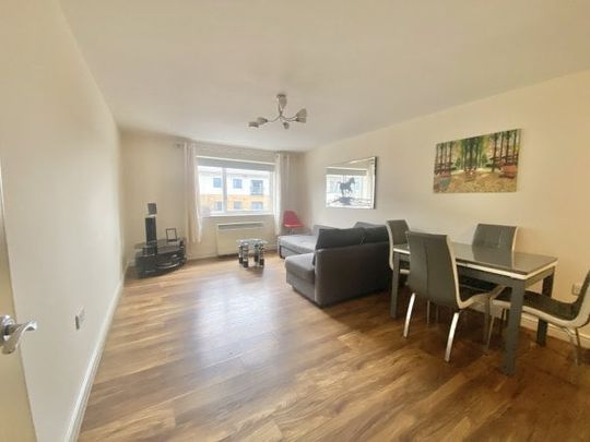 Kingfisher Heights, Hogg Lane. Grays, Property for rent - Photo 1