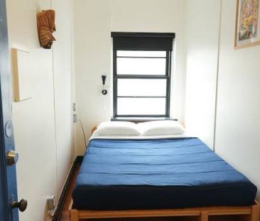 Friendly Downtown Accommodation - Photo 2