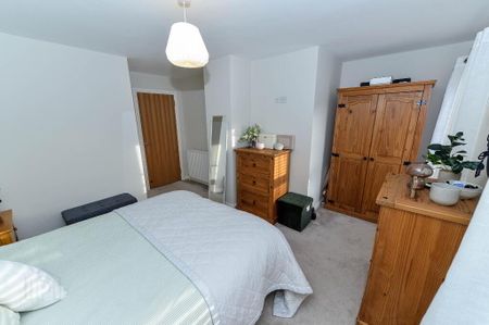 11 Church Court, Moneyreagh, BT23 6EU - Photo 4