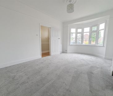 3 bedroom semi-detached bungalow to rent - Photo 6