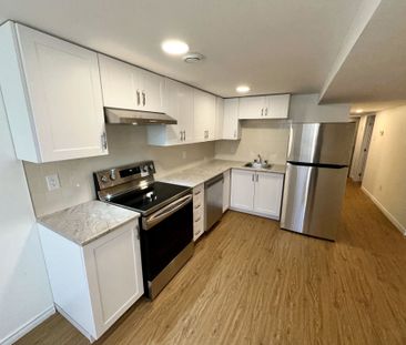 For Lease - 300 Dalehurst Drive Unit# B, Tanglewood - Grenfell Glen... - Photo 4