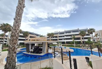 Ref.7533 Two-Bedroom Apartment in the Residential Complex Flamenca Village.