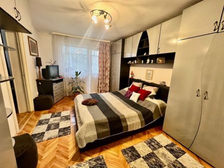 AA/1110 De închiriat apartament cu 2 camere în Tg Mureş - Dâmb - Fotografie 4