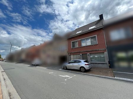 Woning met 4-slaapkamers, ruime koer en privatieve parkeerplaats - Photo 5