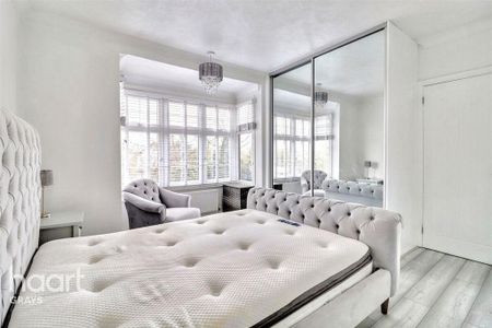 6 bedroom semi-detached house to rent - Photo 4