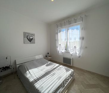 Location Appartement 4 pièces 135m² - Photo 3