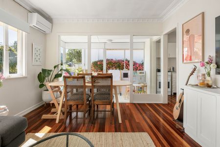 9 Judith Street, Ashgrove QLD 4060 - House For Rent - $890 | Domain - Photo 4