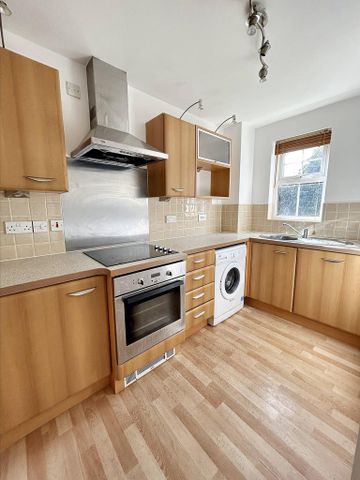 2 bedroom apartment to rent - Photo 2