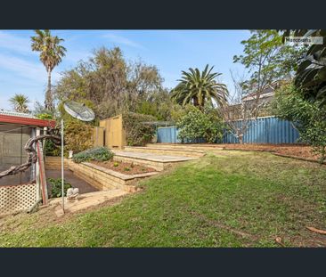 25 Shamrock Road, Hallett Cove, SA 5158 - Photo 3