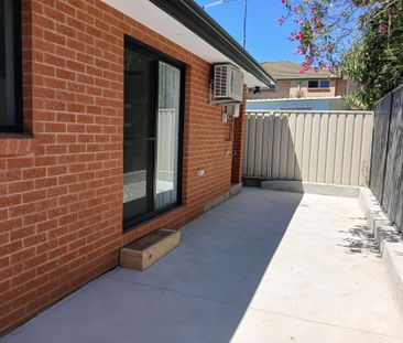 Spacious 2 bedroom Granny Flat - Photo 3