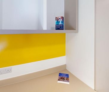 1 bedroom in a flat share to rent - Photo 5