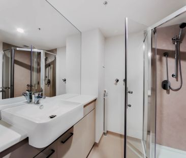 Large Studio with balcony - Photo 5