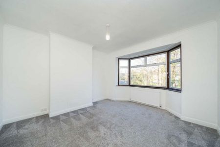 3 bedroom maisonette to rent - Photo 2