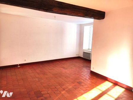 A LOUER : un appartement de type F2 de 52,77 m² comprenant : une entrée, une salle à manger ave... - Photo 3