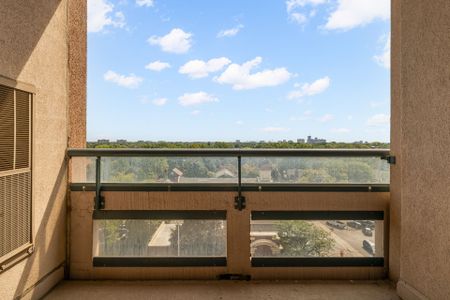 For Lease - 1 Belvedere Court Unit# 909, Brampton, Ontario - Photo 2