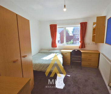 4 bedroom flat to rent - Photo 6