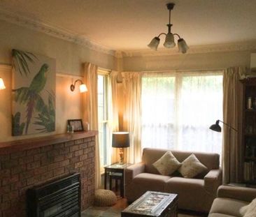 18 Calthorpe Street, Gisborne - Photo 1