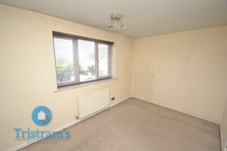 References Pending - 2 bed Semi-Detached House - Photo 2