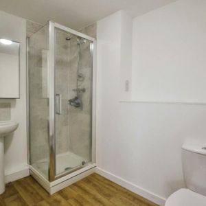 2 Bed Flat, Mountain Ash House, BS13 - Photo 2